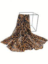Leopard Print Scarf – Soft, Lightweight Women’s Shawl, Suitable Muslim Hijab Wrap for Daily Commuting & Outdoor Wear