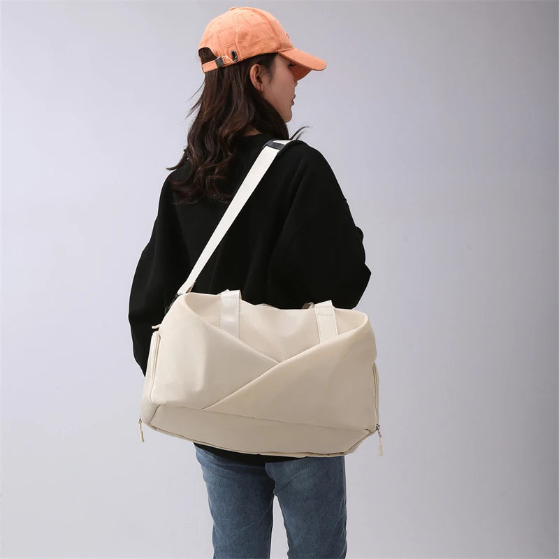 Large Capacity Travel Bag – Lightweight Leisure Handbag for Business, Short Trips & Fitness.
